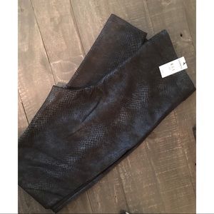 Express Snake Skin Leggings